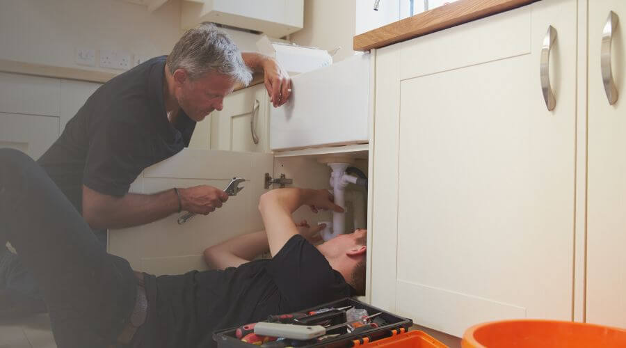 Expert burst pipe repair services in Sumner, TX